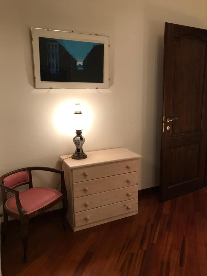 La Casa Del Melograno Apartment อัลบา ภายนอก รูปภาพ